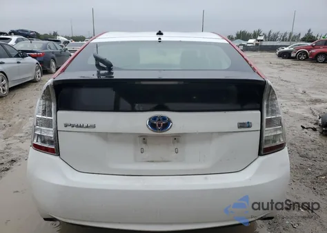 2010 Toyota Prius z USA, uszkodzony, nr VIN JTDKN3DUXA0142205